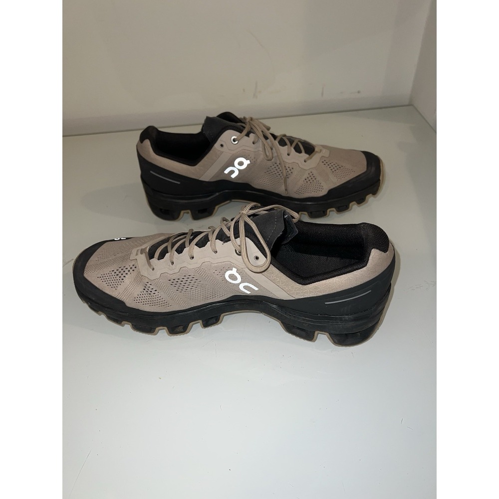 On Cloud Adventure in Light Gray/Dark Gray Size M 11 - Picture 6 of 7